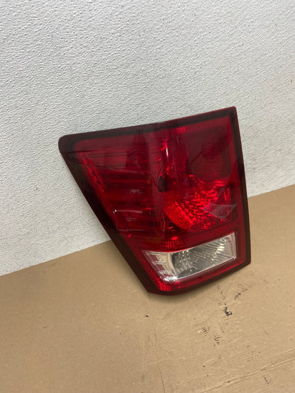 2007 2008 2009 2010 Jeep Grand Cherokee Left Driver Lh Tail Light AF4392 LK2