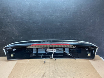 2006 BMW e91 325i Touring Wagon Trunk Hatch Spoiler 7157689 i7318 OEM DG7
