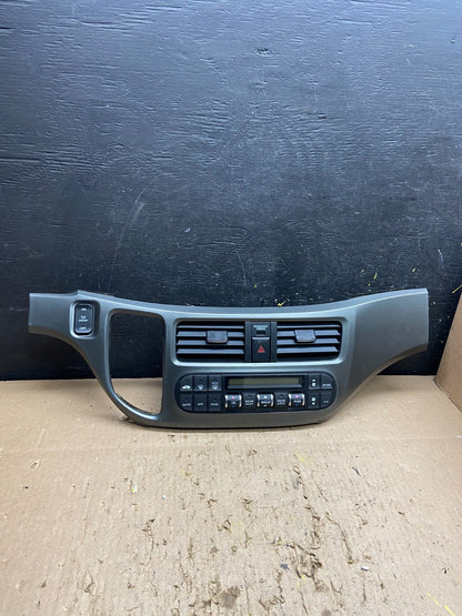 2005 to 2010 Honda Odyssey  Radio Climate Control Dash Trim Bezel T8426 DG0