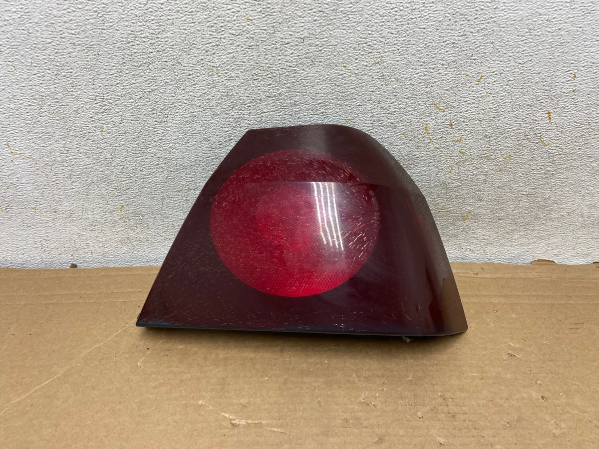 2000 to 2005 Chevrolet Impala Right Passenger Rh Side Tail Light AH8324 LK0