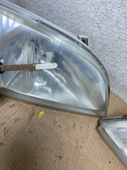 2001 2002 2003 Toyota Sienna Left+Right Side Set Headlights Halogen T5730 DW10