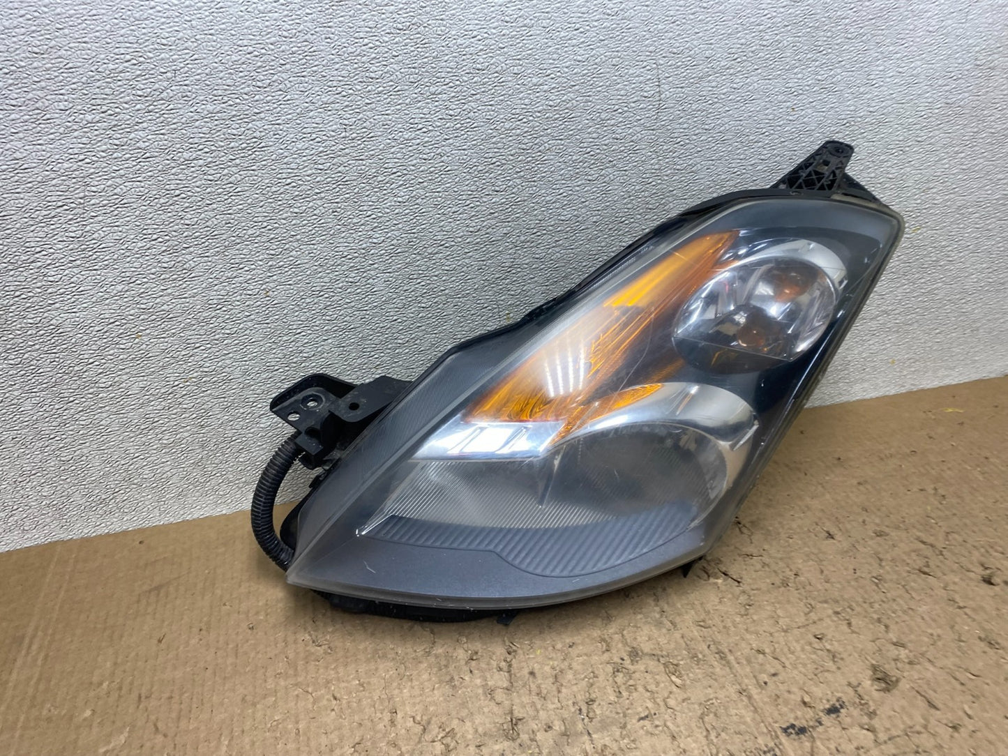 Sedan 2007 2008 2009 Nissan Altima Left Driver Headlight OEM W8101 DW2