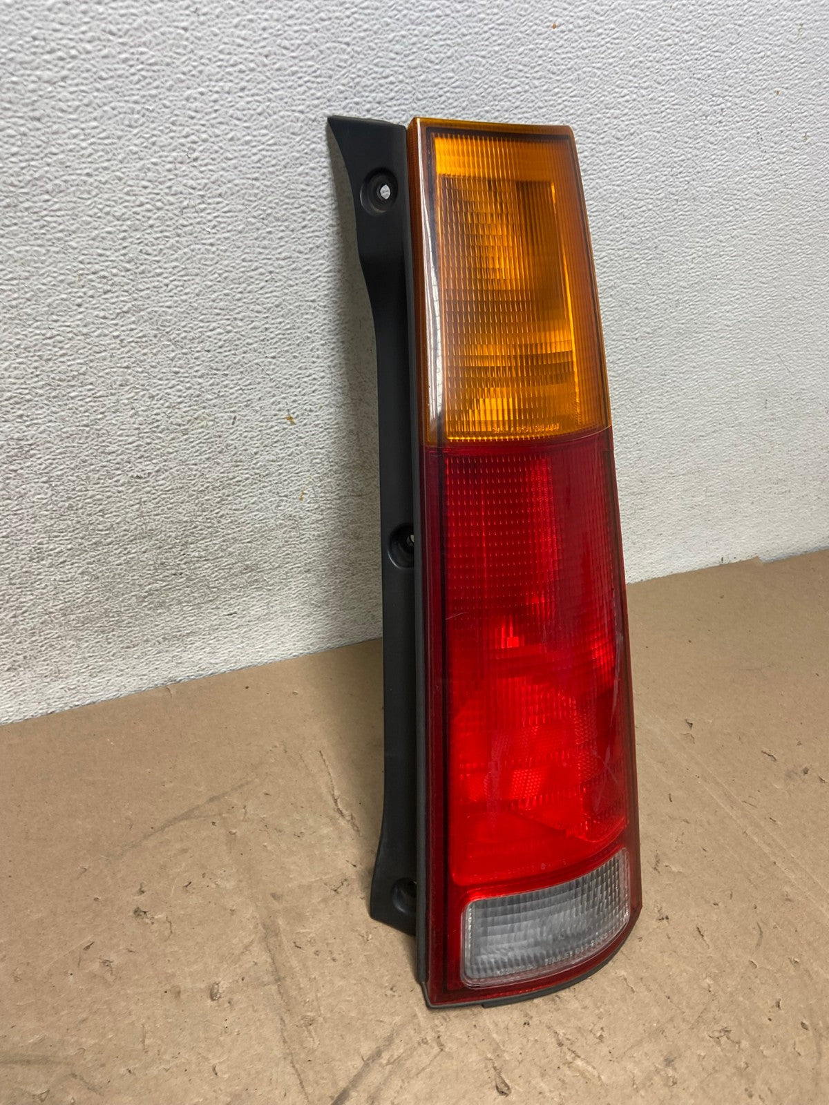1997 1998 1999 2000 2001 Honda Crv Cr-v Right Passenger Tail Light AG5352 LK2