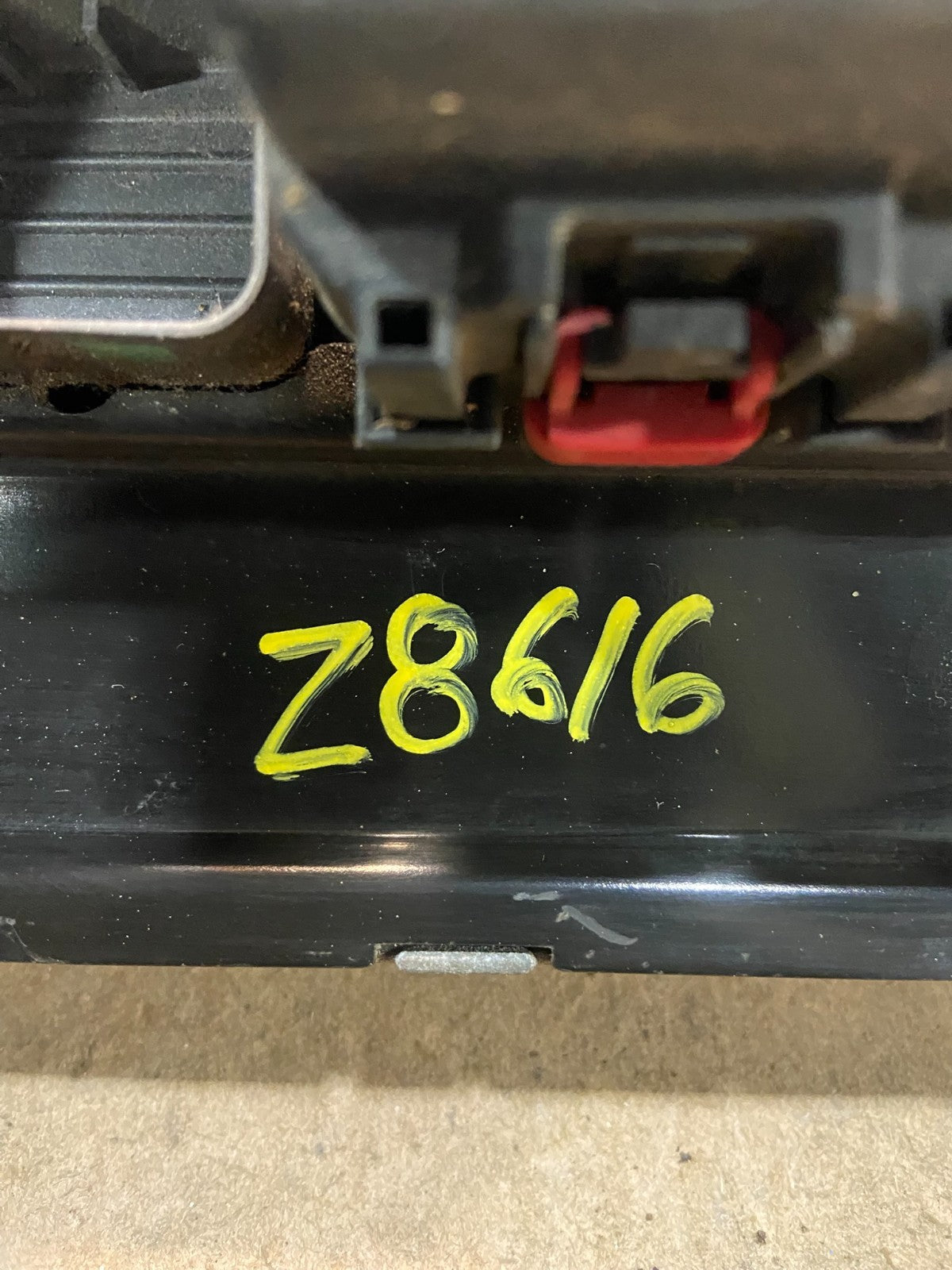2009 to 2010 Jeep Grand Cherokee Computer Engine Control ECU ECM Z8616 DG5