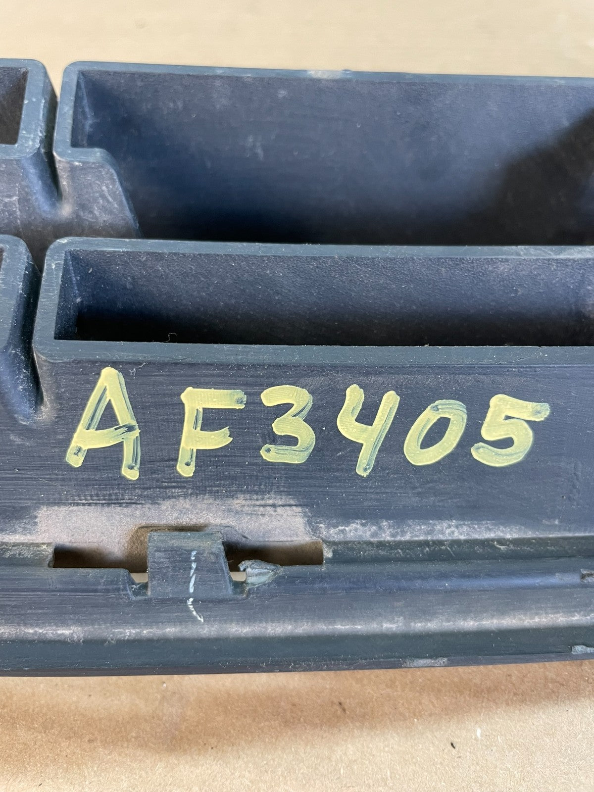 2013 2014 2015 GMC Acadia Front Lower Cover Grill Grille AF3405 DG4