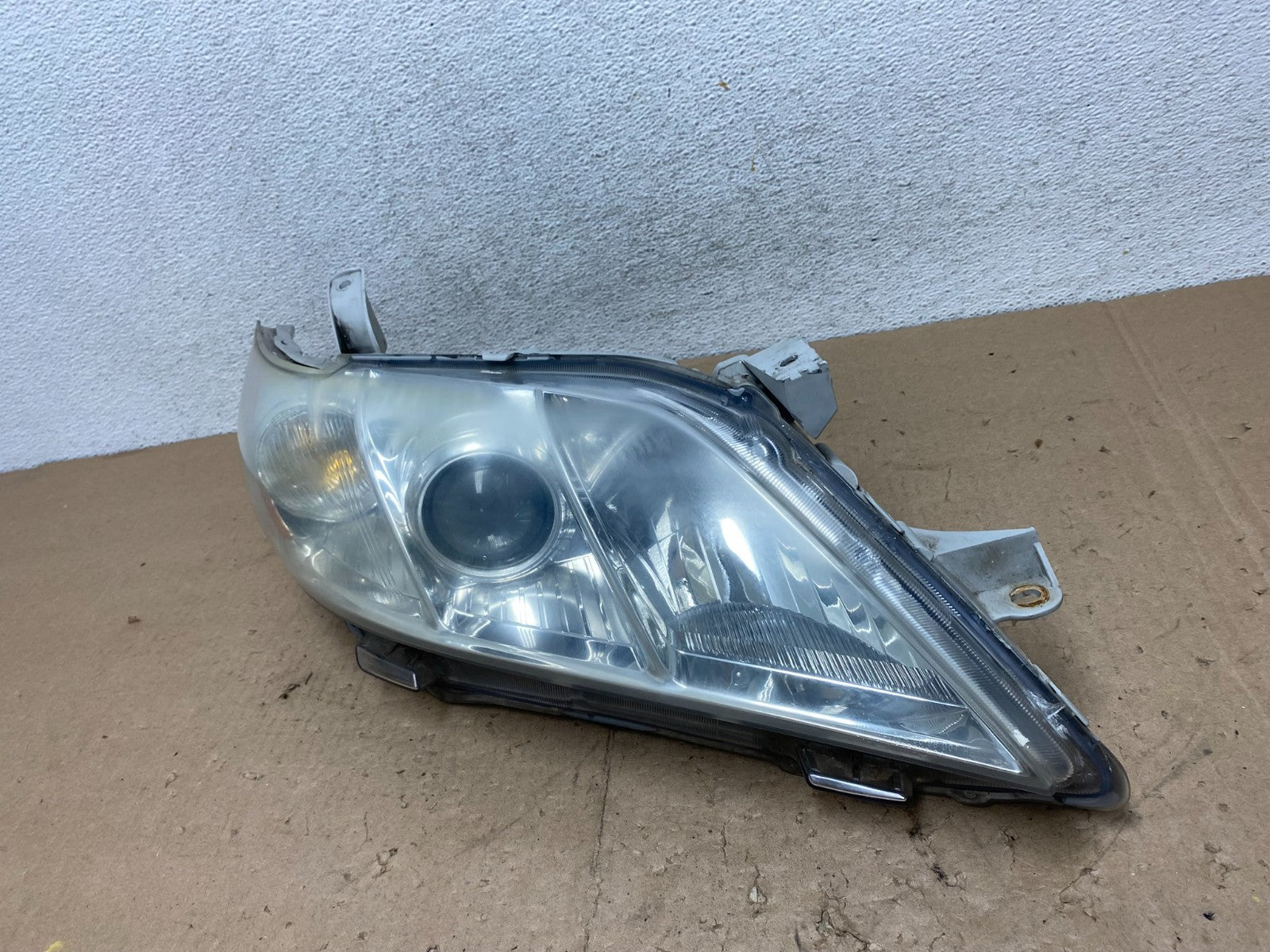 2007 - 2009 Toyota Camry Halogen Right Passenger Headlight AG5544 DW1
