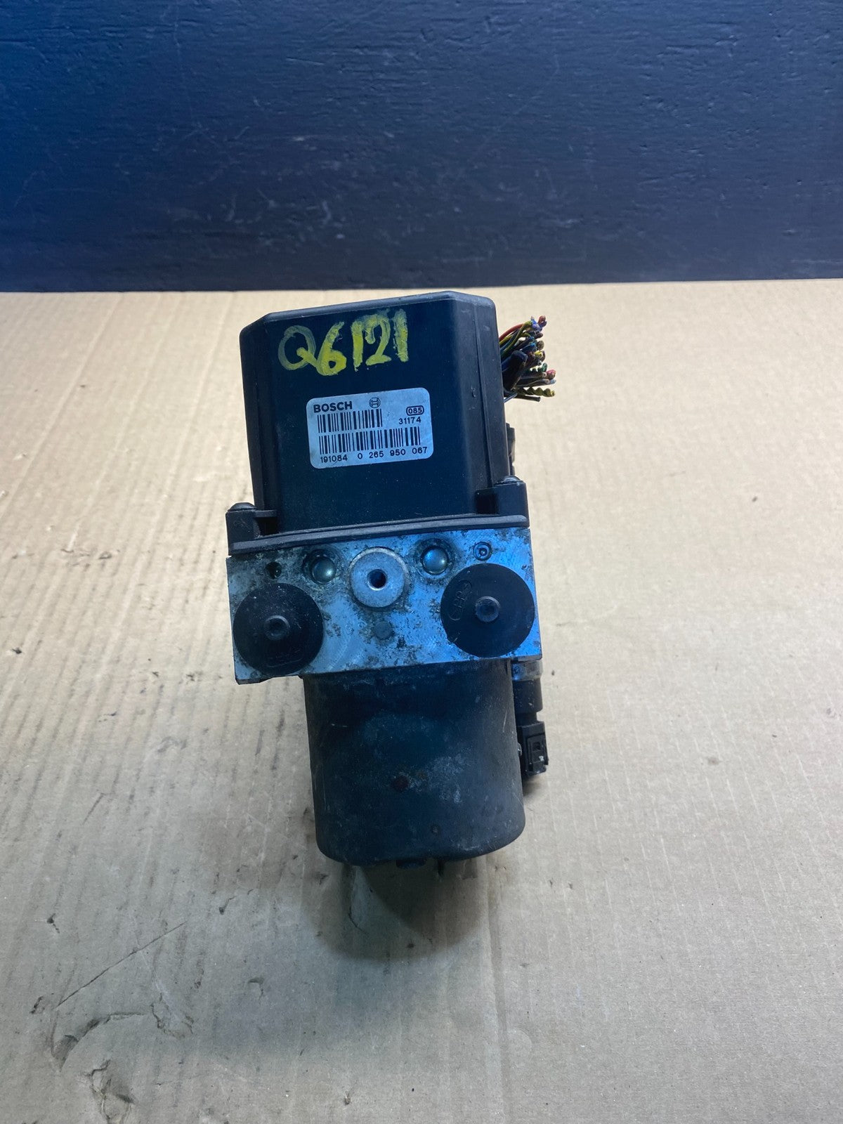 2002 to 2003 BMW X5 ABS Anti-Lock Brake Pump Module OEM AC0476 DG5