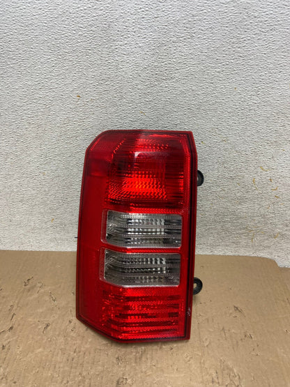 2008 to 2016 Jeep Patriot Left Lh Driver Side Tail Light AI1365 LK0