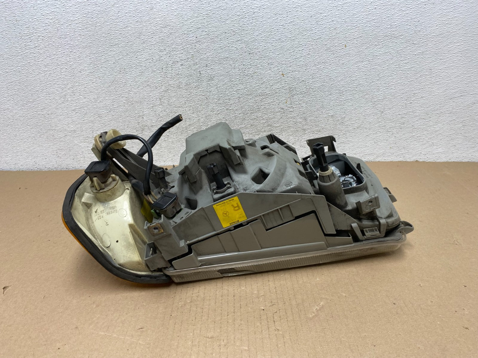1986 to 1991 Mercedes-benz W126 Right RH Side Halogen Headlight AF3053 DW5