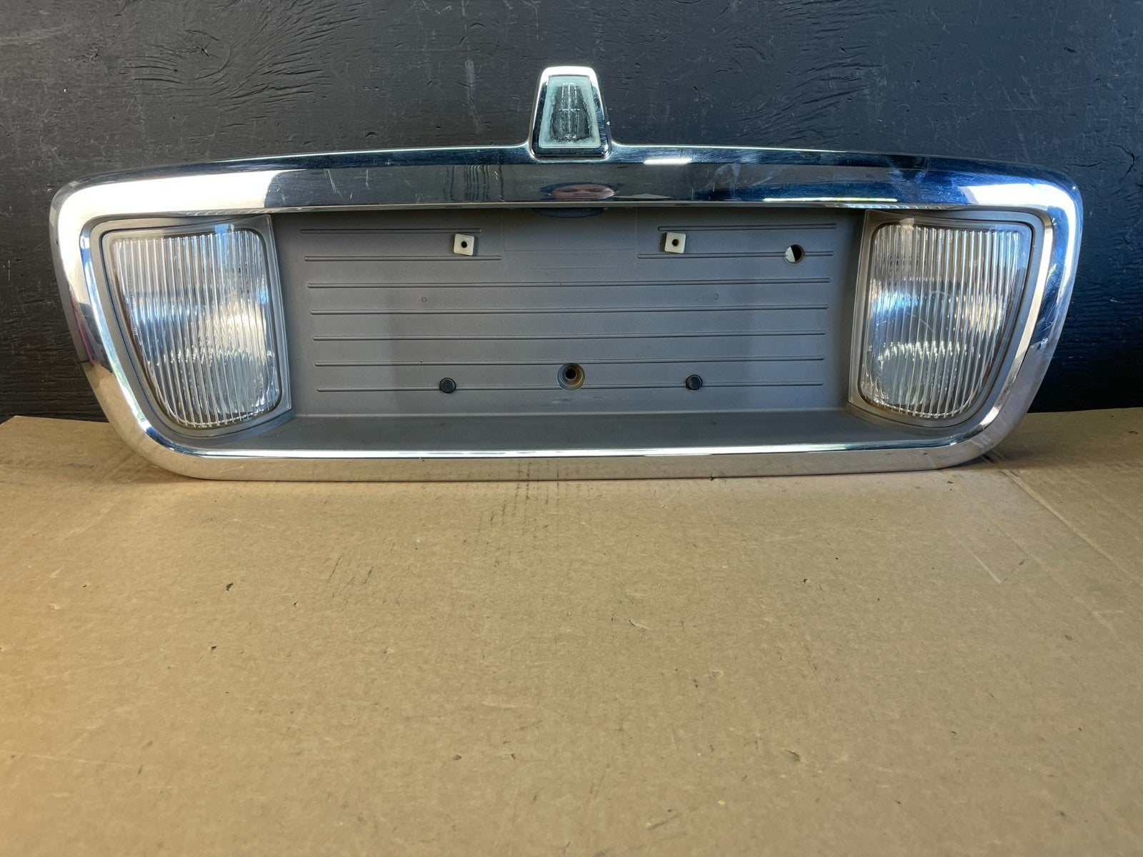 2003 to 2011 Lincoln Town Car Rear License Plate Trim Panel AD0082 DG0