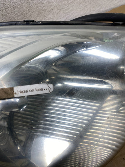 2004-2005 Toyota Sienna Right Passenger Xenon Headlight AG8145 DW4