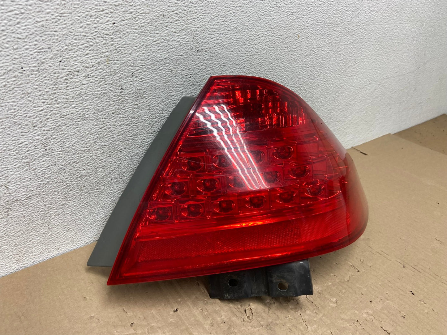 2006 - 2007 Honda Accord Right Passenger Side Tail light AE9795 LK2