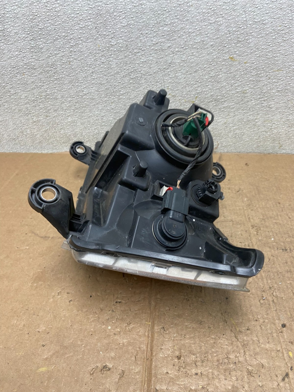 2008 to 2010 Dodge Caravan Right Passenger RH Halogen Headlight AD2468 DW6