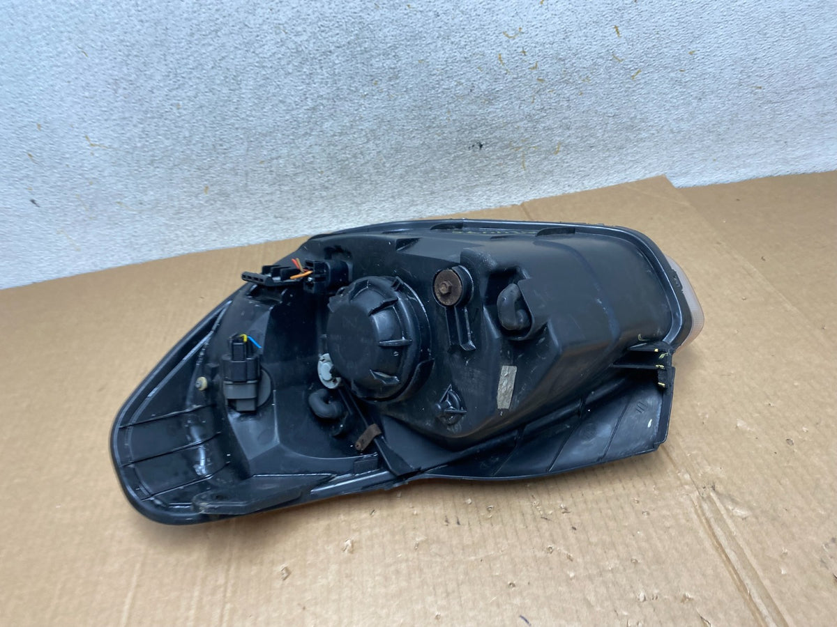 2006 to 2011 Hyundai Accent Sedan Right Passenger Halogen Headlight AI4470 DW6