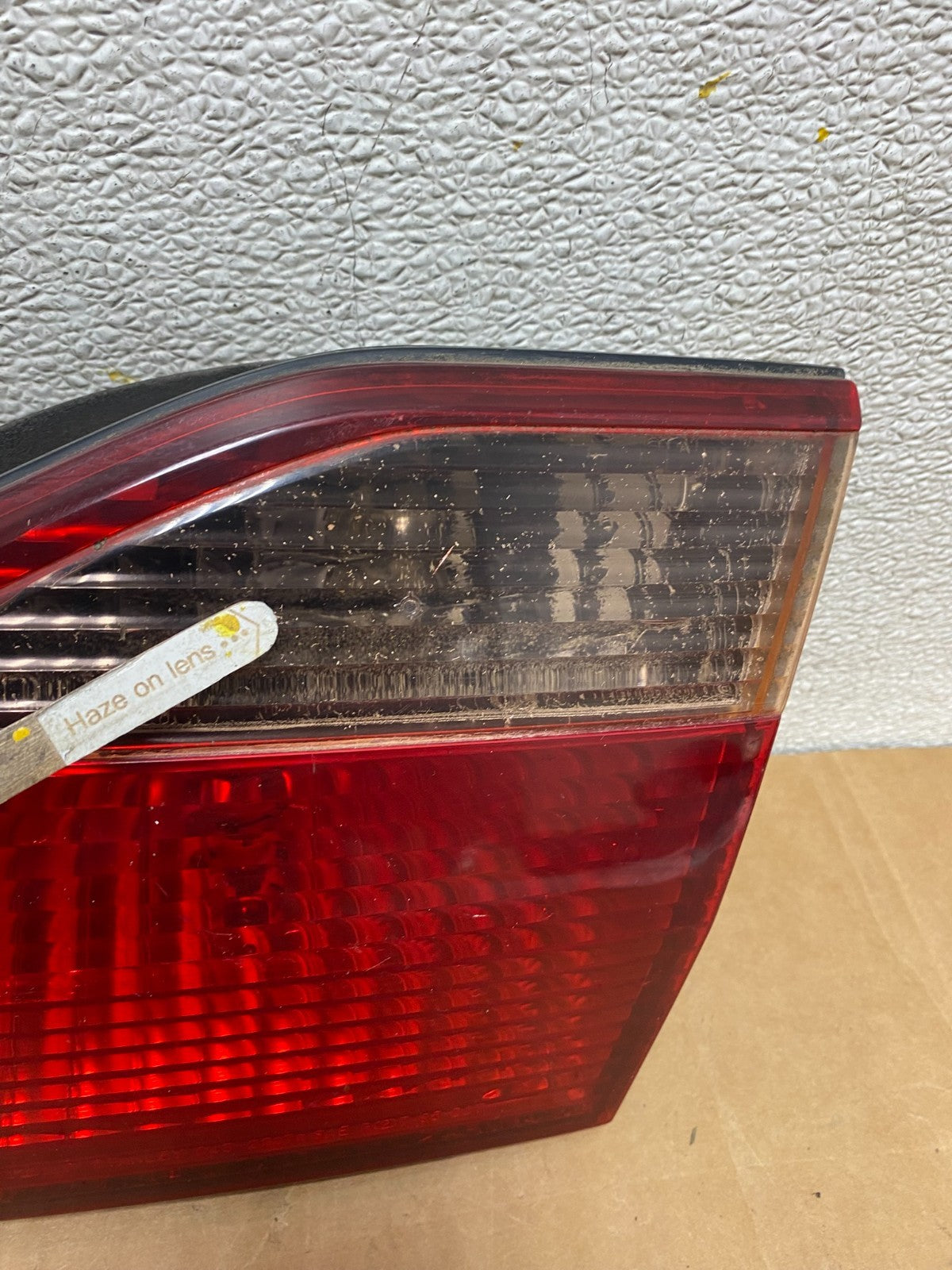 1998 to 2000 Honda Accord Right Passenger Side Inner Tail Light T2328 DW5