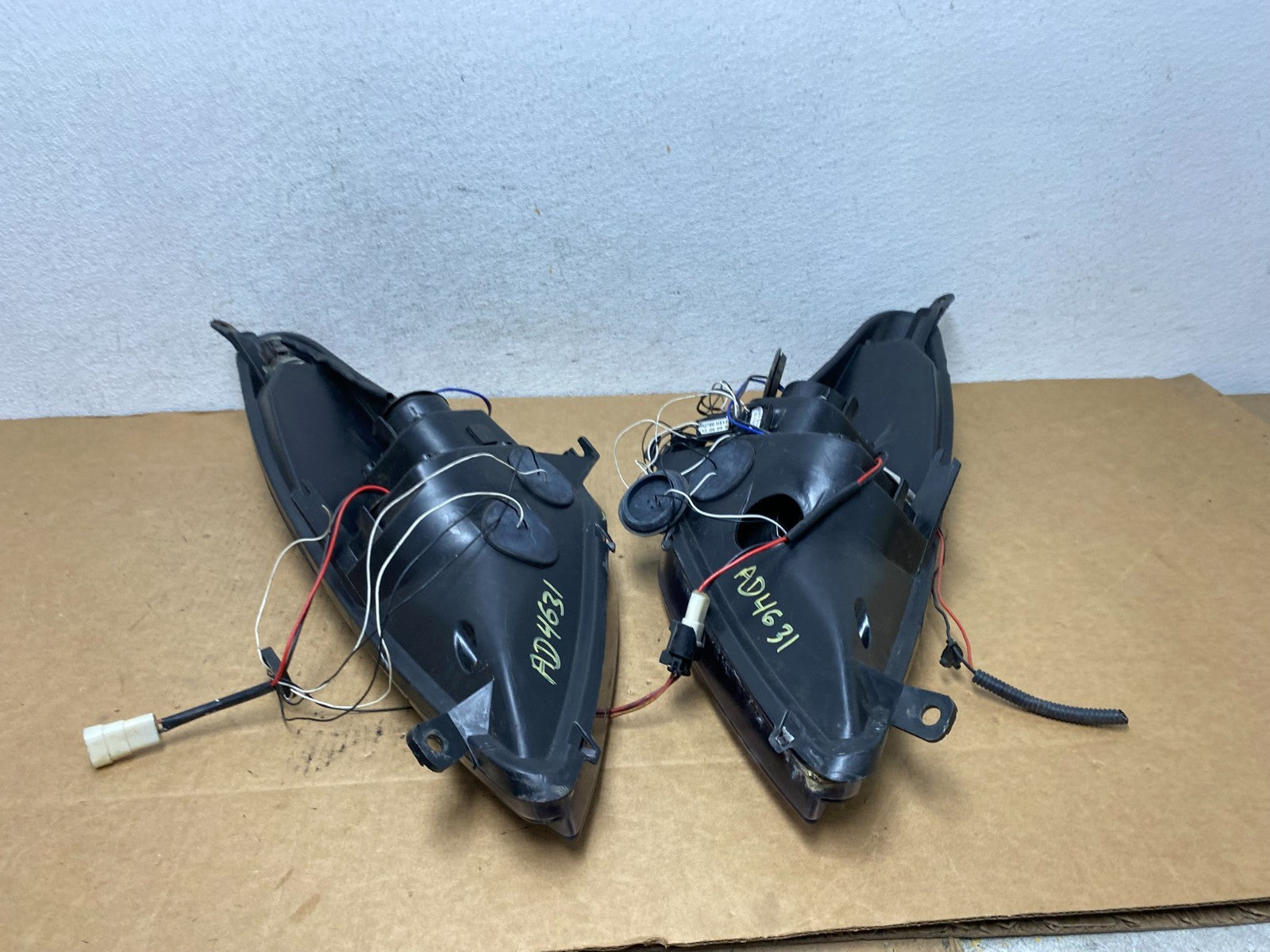 2000 to 2005 Toyota Celica Left+Right Set LED Black Headlights AD4631 DG10
