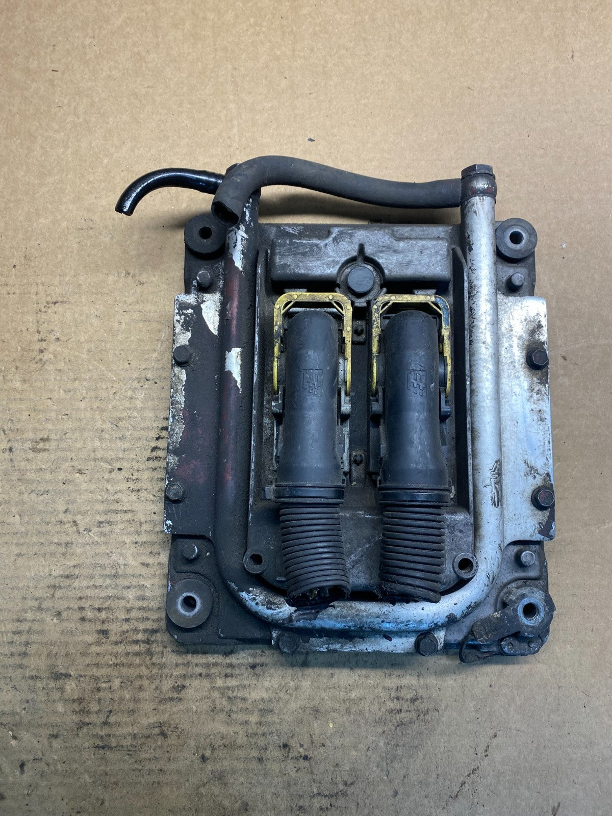 Volvo D11 405HP VNL ECM ECU PCM Computer 21358126-P040