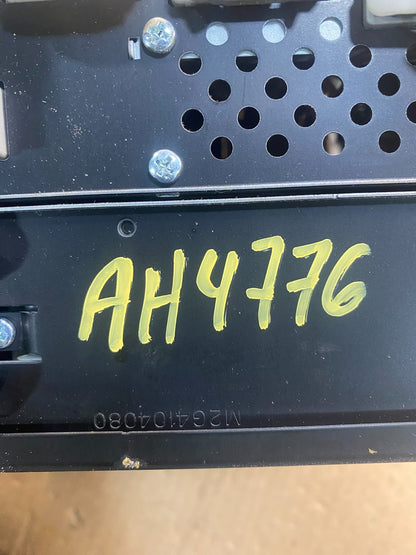 2009 to 2011 Honda Pilot AM FM CD Audio Radio Player Climate Control ah4776 DG7