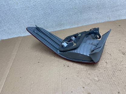2003 to 2004 Honda Accord Sedan Left Driver Lh Side Tail light T5774 DW3