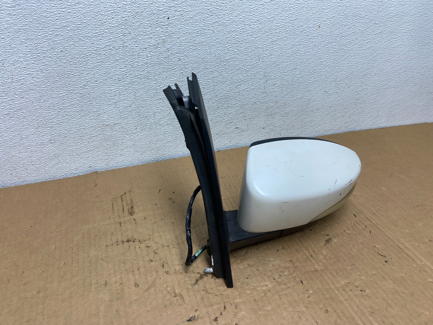 2013 to 2016 Ford C-Max Left Driver Side View Door Heated Mirror ac7691 DG2