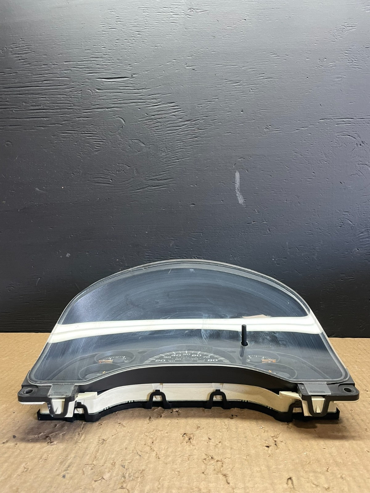 2003 to 2007 Chevrolet Express Speedometer Cluster Gauge 25755008 AB3303 DG2