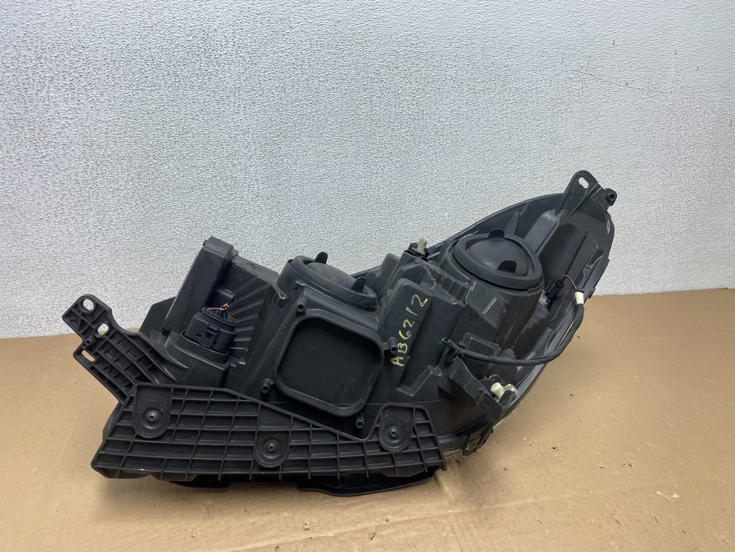 2017 - 2019 Ford Escape Right Passenger Side LED Headlight W/Module AB6212 DG7