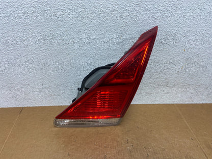 2009 to 2012 Toyota Venza Right Passenger RH Side Inner Tail Light AE0365 DG0