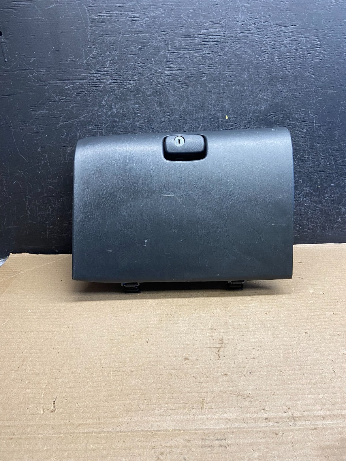 2000-2007 Toyota Tundra Front Right Passenger Storage Glove Box AH3545 DG0