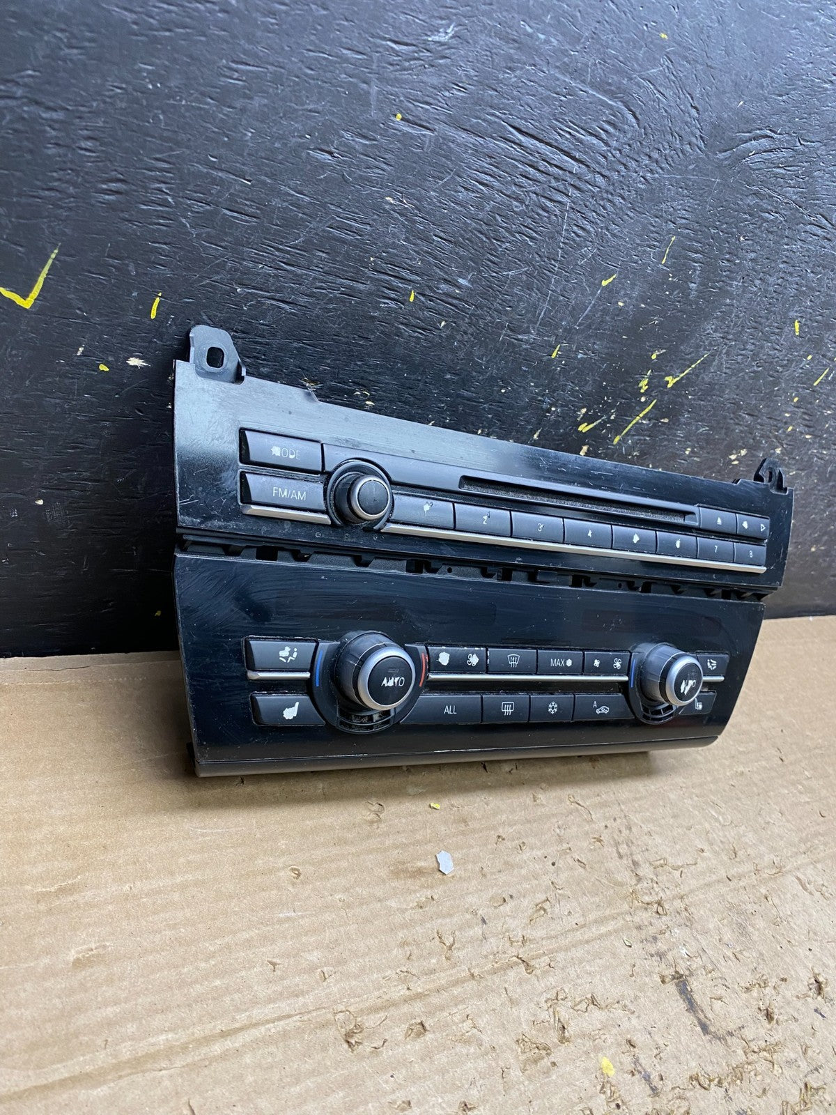 2010-2011 BMW F10 535i 550i Heater Ac Climate Radio Stereo Control OEM X1211 DG2