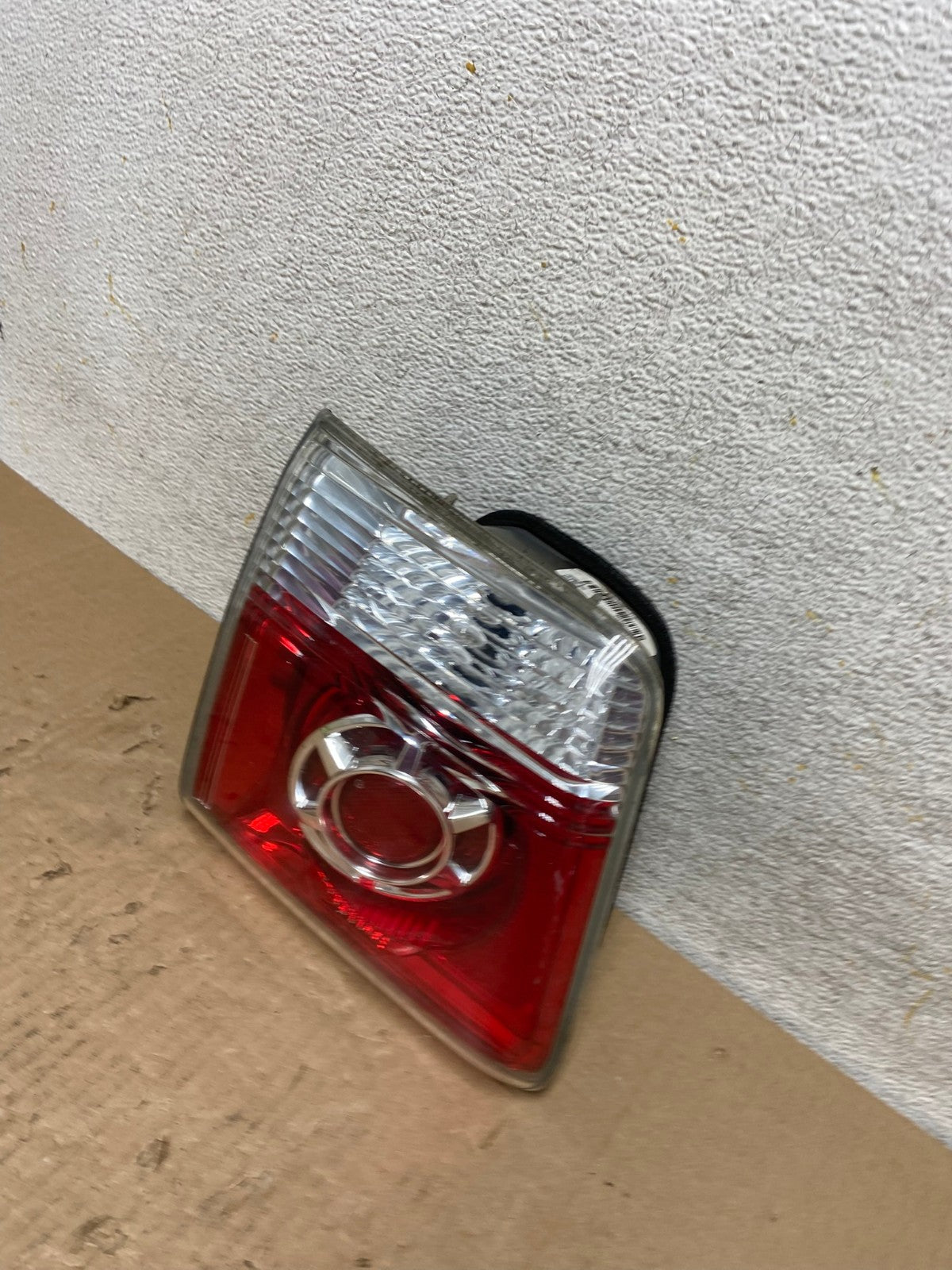 2007 to 2012 GMC Acadia Left Driver Lh Side Tail Light Inner AI1334 LK1
