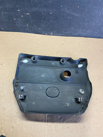 2004 to 2009 Mazda 3 DOHC 16 VALVE Engine Shield Top Cover n8269 PS5