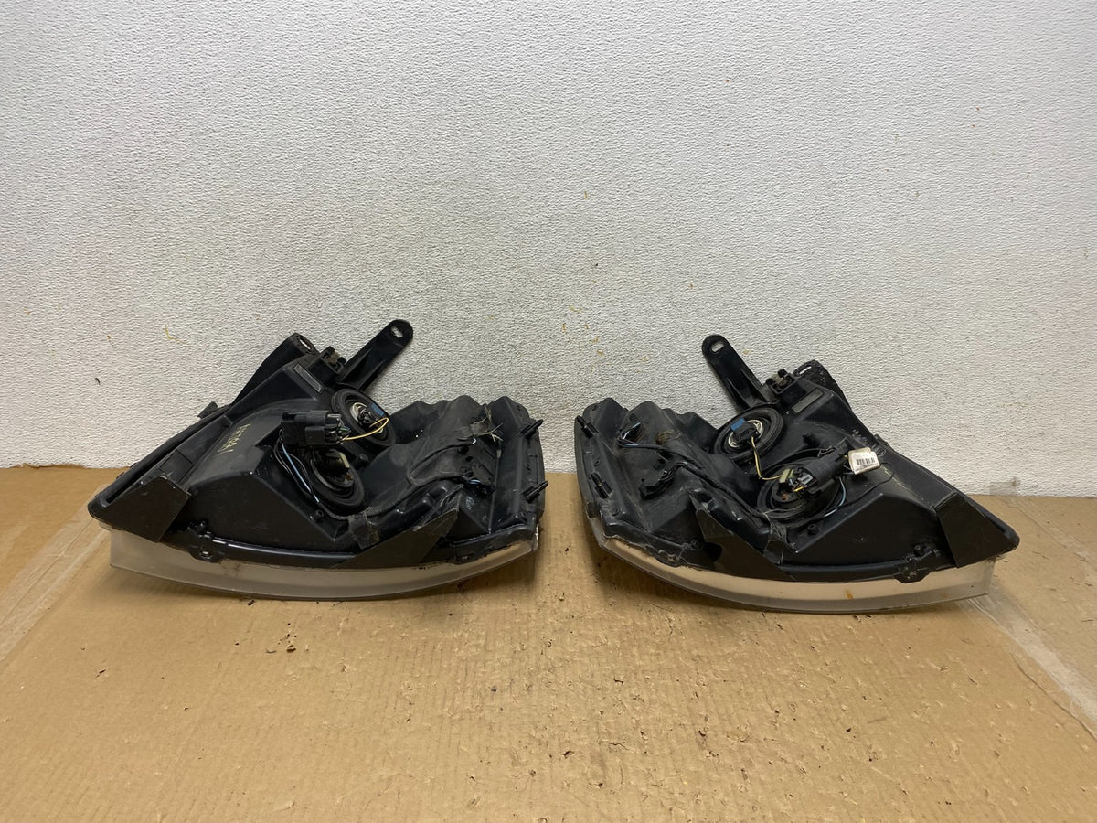 2007 to 2014 Chevrolet Silverado Left+Right Side Black Headlights AH2881 DW8
