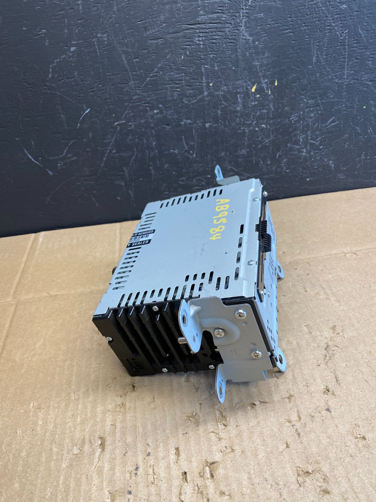 2015 Lincoln MKC OEM CD Player AM FM Radio Receiver Satellite AB9584 DG1
