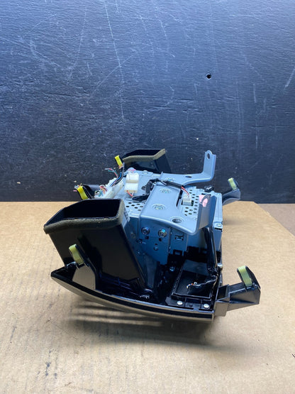 2006 to 2007 Lexus RX400H Radio Navigation Screen Climate Control AH5043 DG1
