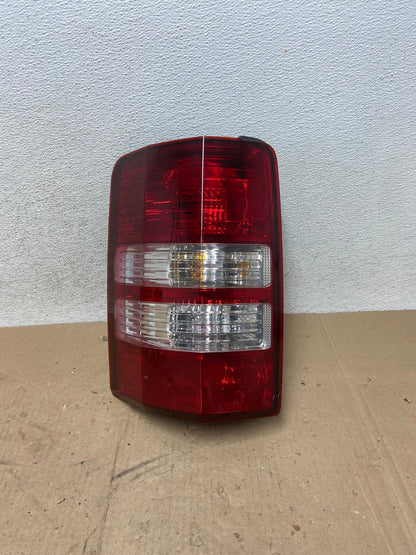 2008 to 2012 Jeep Liberty Left Driver Side Lh Tail Light AG4810 LK0