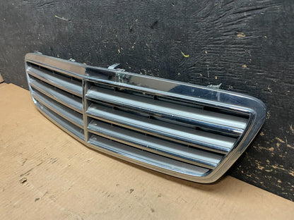 2001 to 2007 Mercedes C-Class Front Upper Grill Grille OEM AA2318 DG2
