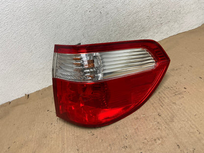 2005 2006 2007 Honda Odyssey Right Passenger RH Side Tail Light AE9329 LK0