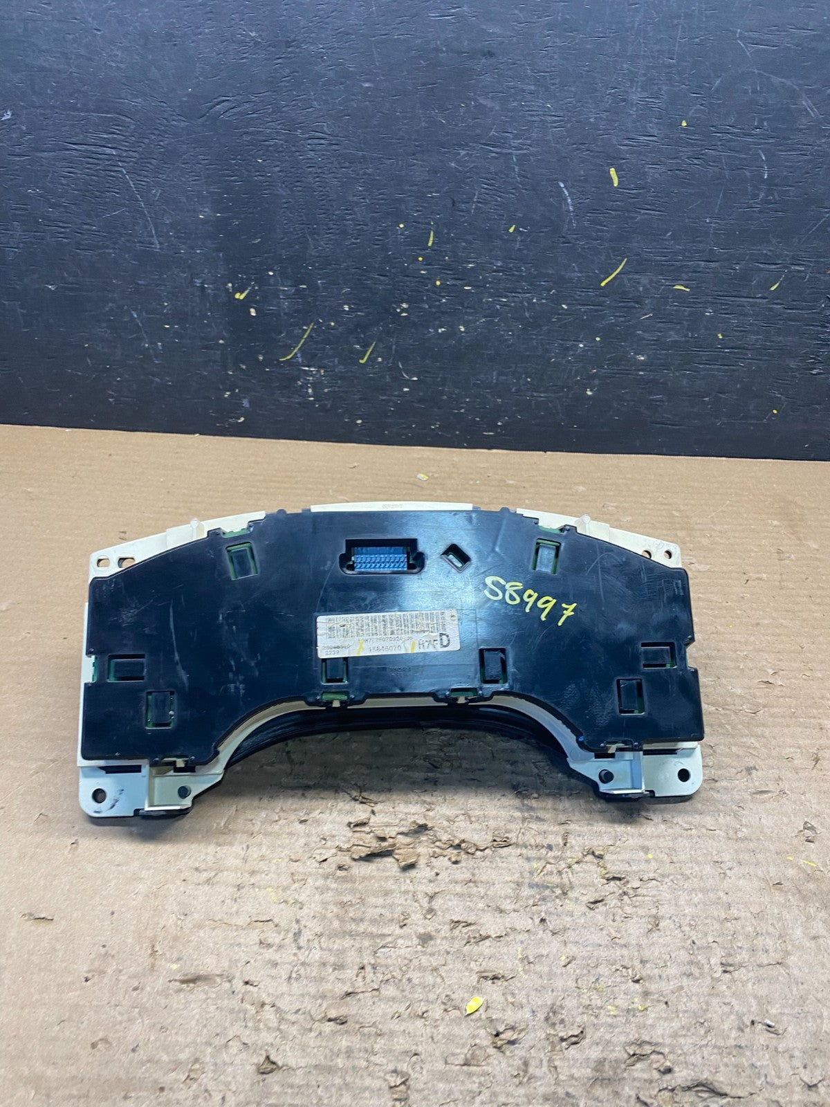 2004 to 2007 Chevrolet Express Speedometer Cluster Gauge S8997 DG5