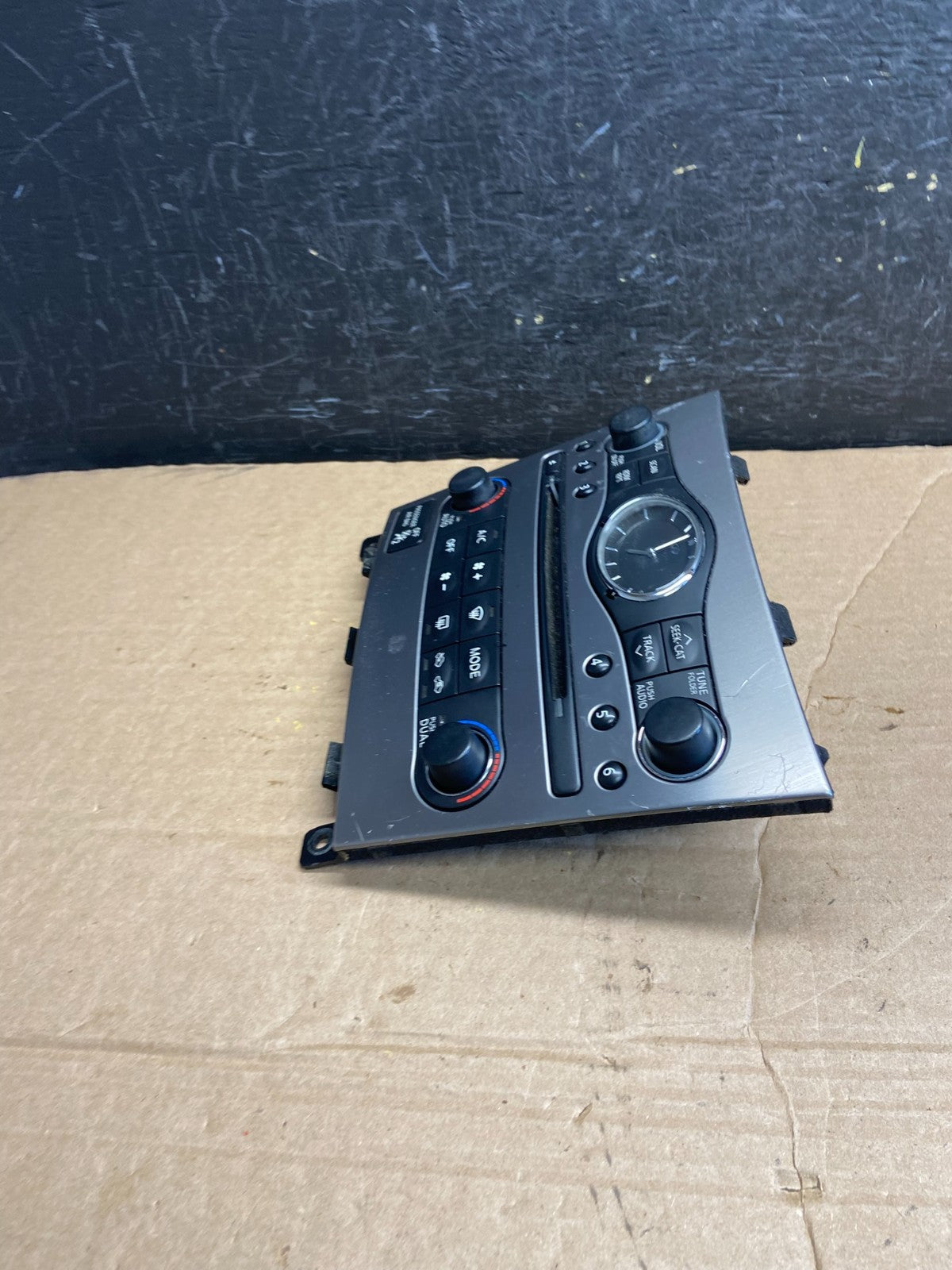 2009 to 2013 Infiniti G37 Radio Player Climate Control Panel Bezel af1934 DG2