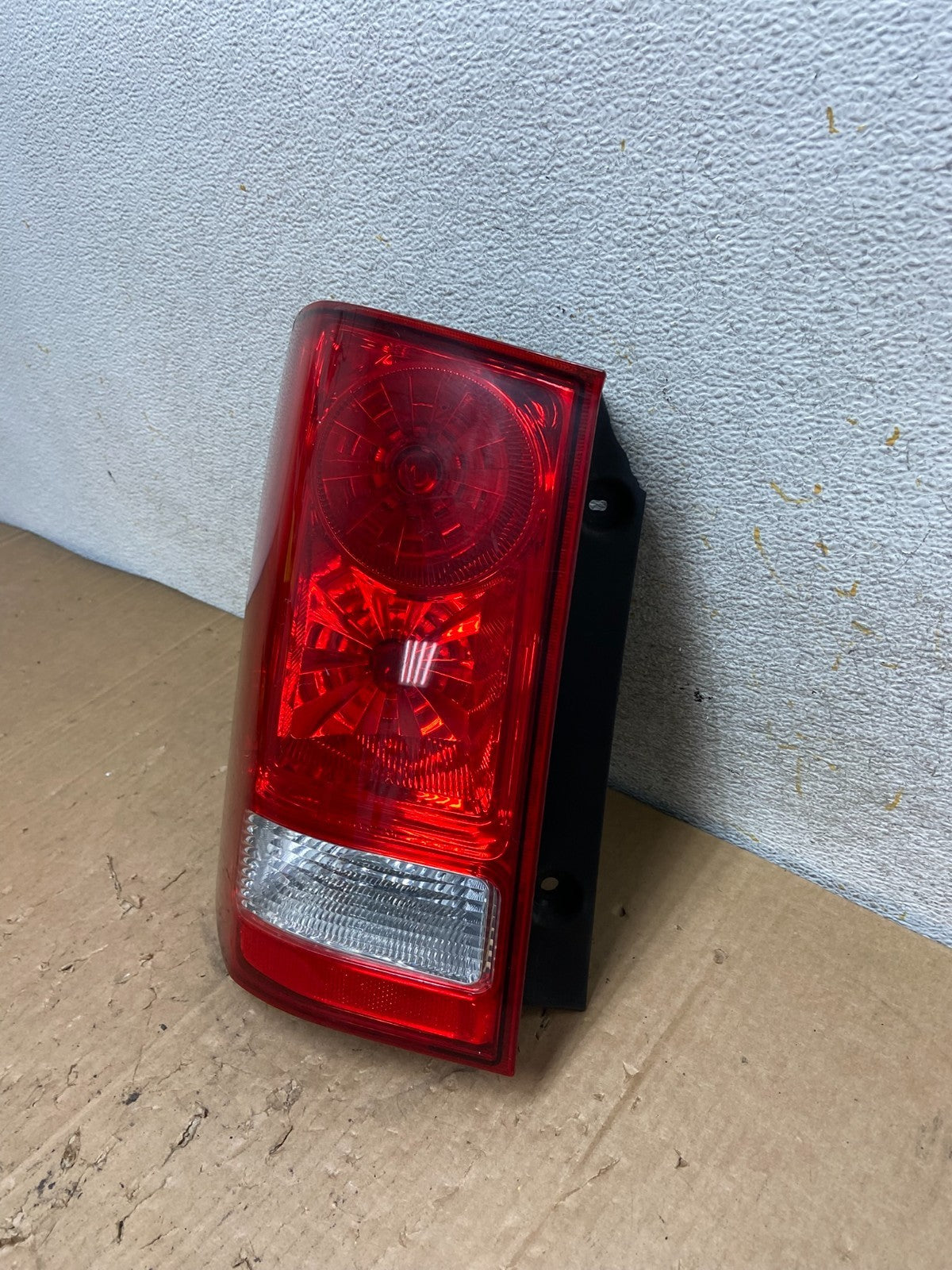 2009 to 2015 Honda Pilot Left Driver Lh Side Tail light AI9090 LK1