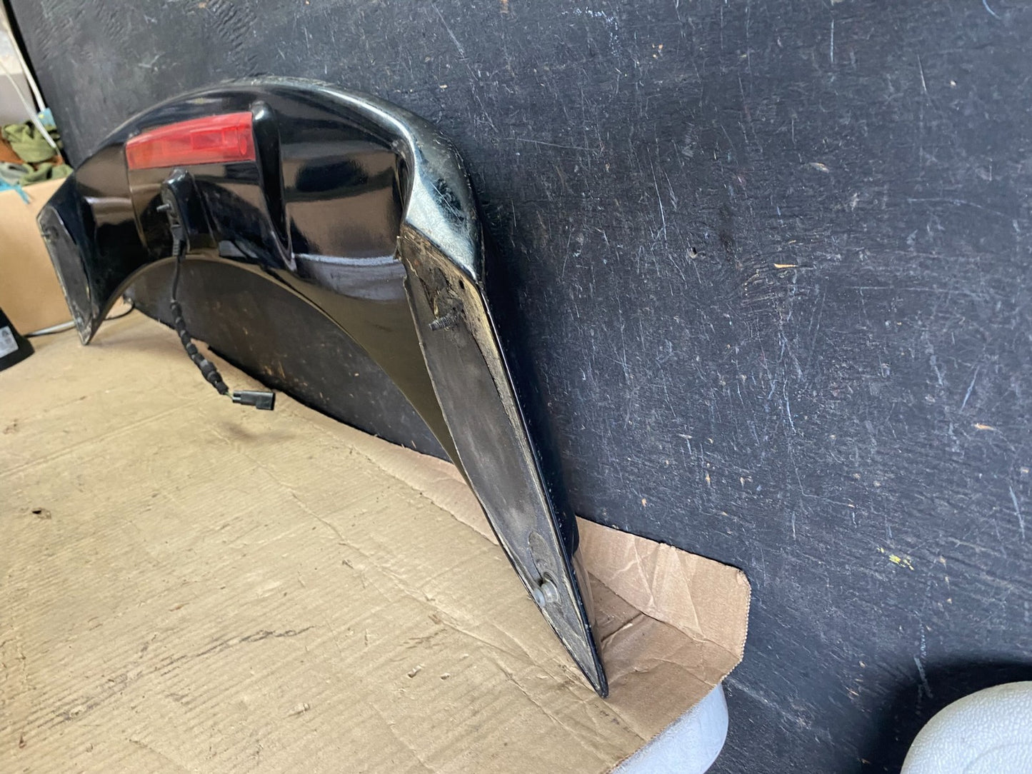2000 to 2007 Ford Taurus Rear Wing Spoiler OEM p3764 DG9