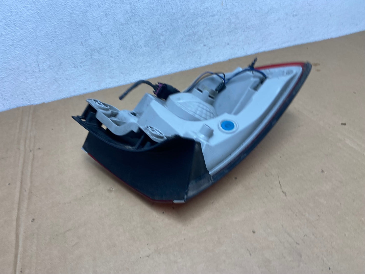 2008-2012 Buick Enclave Right Passenger Rh Tail Light AD2581 LK4