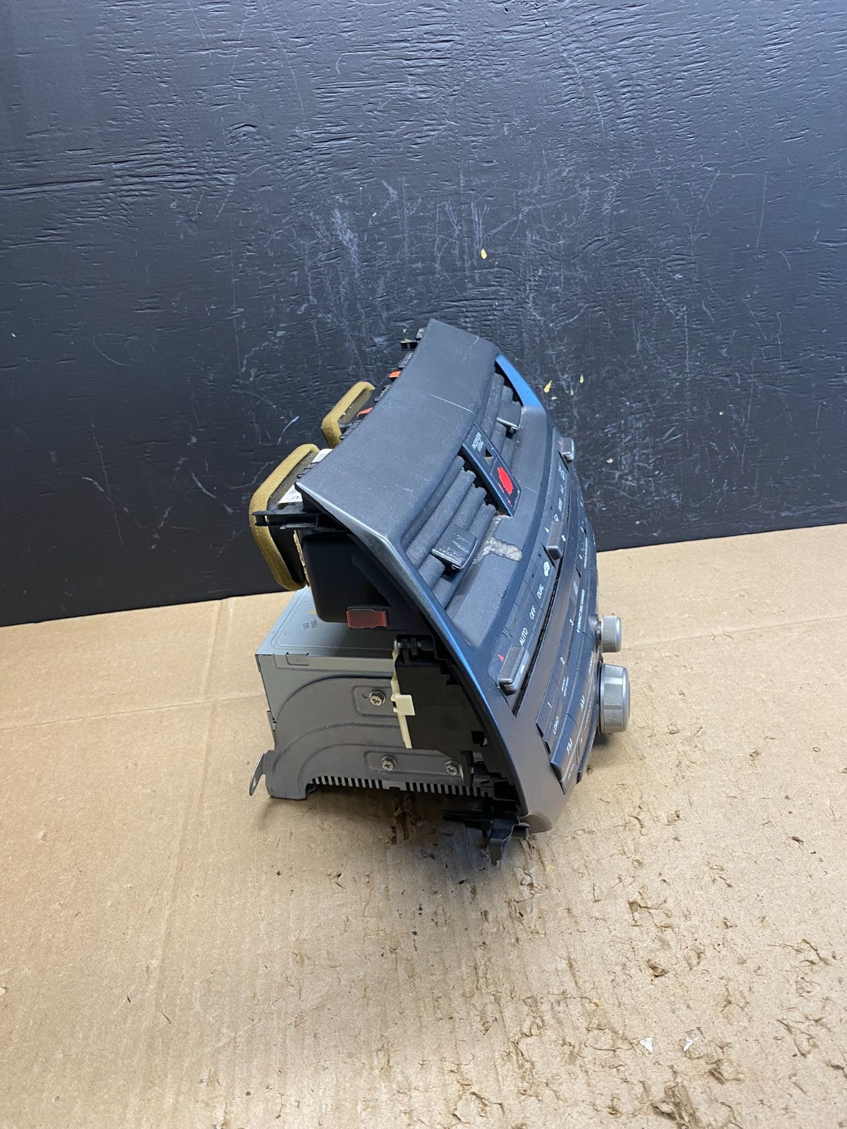 2008 to 2009 Honda Accord Audio Equipment Radio Audio AM-FM-6CD AC4607 DG1