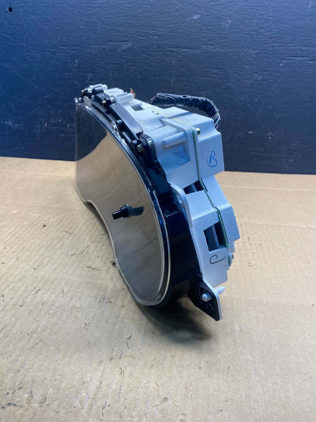 1999 to 2004 Ford Mustang Gauge Cluster Speedometer ad1599 DG4