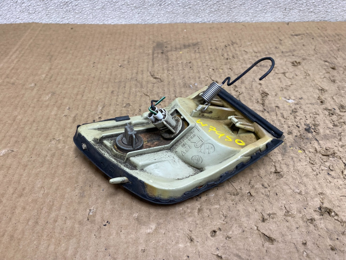 1989 to 1994 Mitsubishi Galant front corner light Right W7950 PS4
