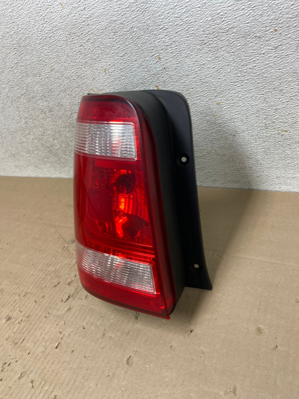 2008 to 2012 Ford Escape Left Driver LH Side Tail Light AI2225 LK1