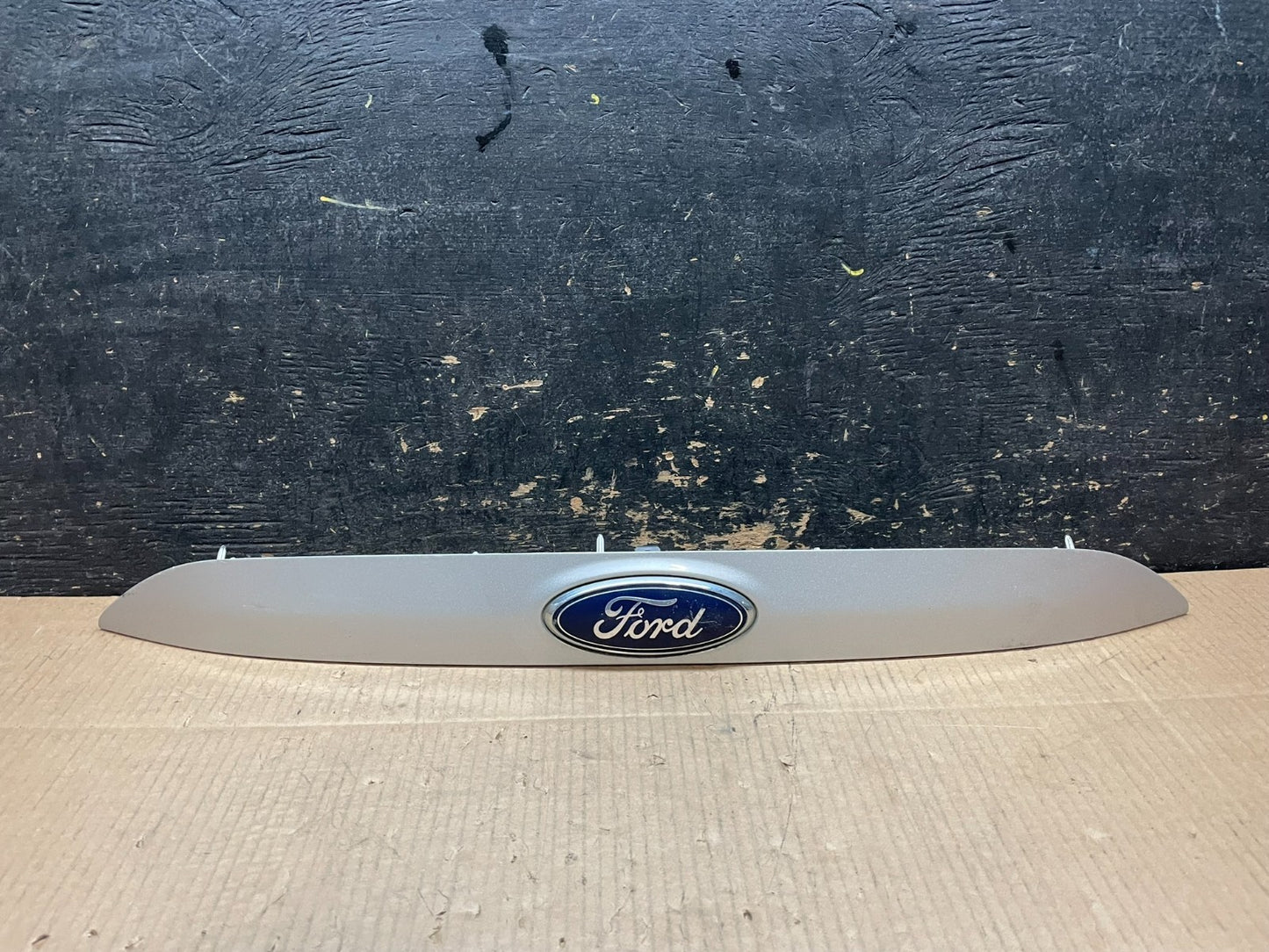 2013 to 2016 Ford Escape Rear Trunk Molding W/O Camera Oem y1790 DG0