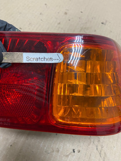 2000 to 2001 Toyota Camry Right Passenger Rh Tail Light AE9543 LK3