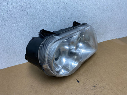 2005 to 2010 Chrysler 300C Right Passenger RH Side Xenon Headlight AE3245 DW2