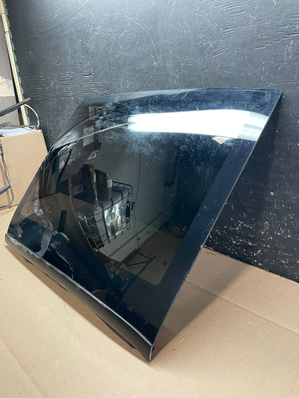 1984 to 1992 Pontiac Firebird Right Passenger Side Sunroof Top Glass Z82771